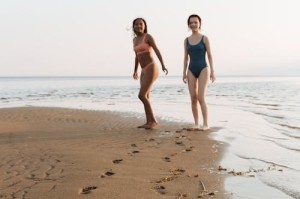 彩虹夫妇停播引发热议，直播行业是否迎来寒冬？