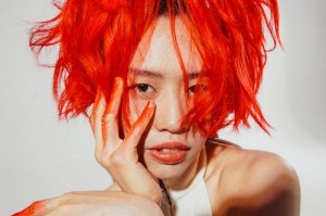 铁塔指挥中心大屏播放暧昧视频引争议，真相究竟如何？