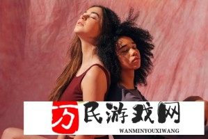 诚C个人舞台官宣引爆热搜，网友：内娱要变天了？